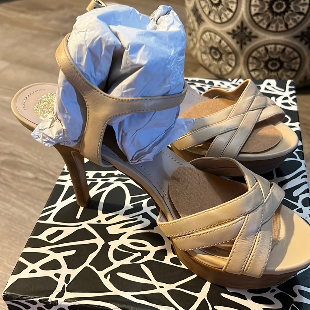 Vince camuto